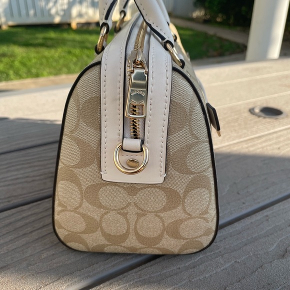 Coach Medium  Rowen Signature Beige bag - Picture 4 of 8